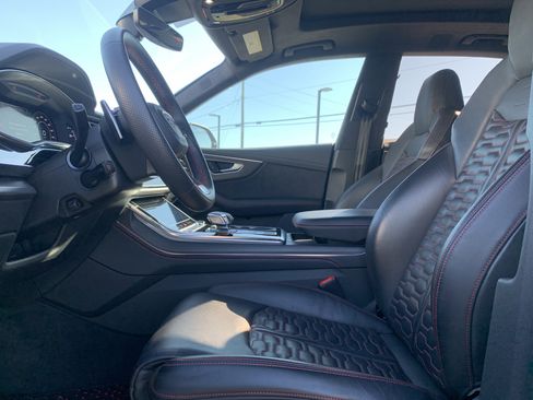 Used 2024 Audi RS Q8 image 16