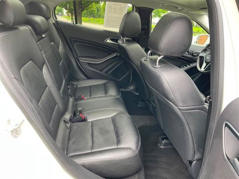 Used 2015 Mercedes-Benz GLA 250 4MATIC image 15