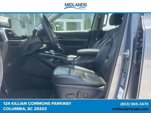 Used 2025 Kia Telluride S FWD image 15