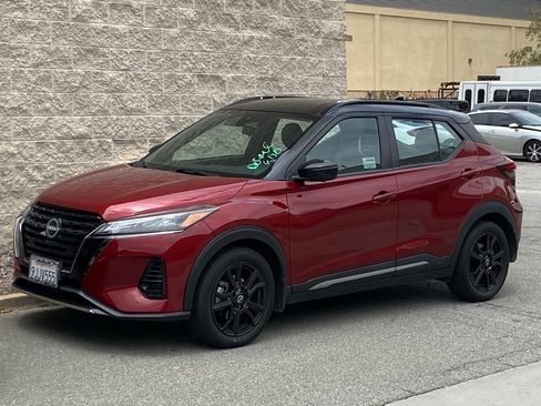 Certified 2024 Nissan Kicks SR w/ SR Premium Package FWD image 1