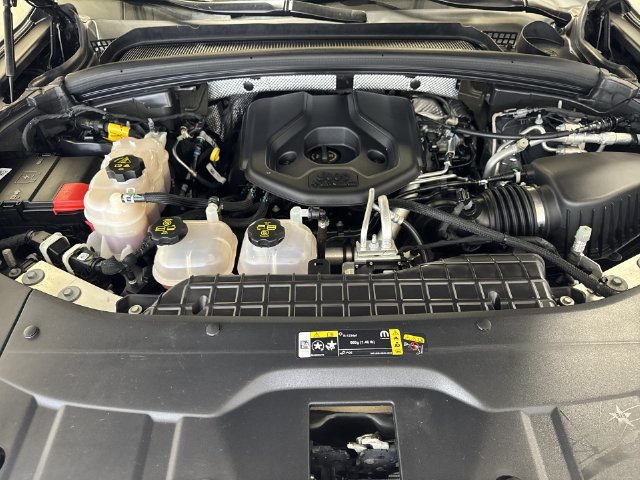 Used 2023 Jeep Grand Cherokee 4WD 4xe image 31