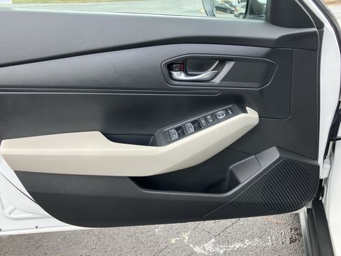Used 2025 Honda Accord LX image 14