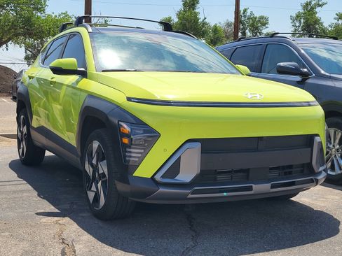 Used 2025 Hyundai Kona Limited AWD/4WD image 25