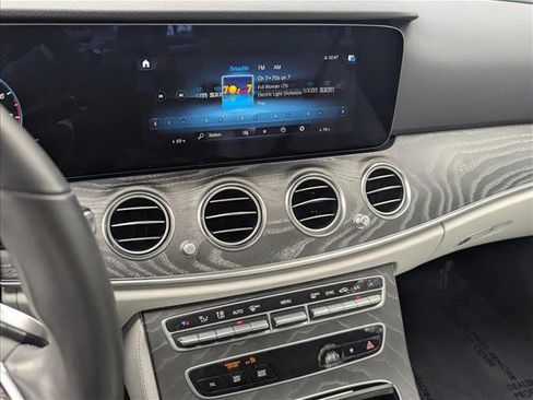 Used 2022 Mercedes-Benz E 350 Sedan image 15