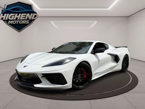 Used 2021 Chevrolet Corvette Stingray Coupe w/ Z51 Performance Package RWD image 2