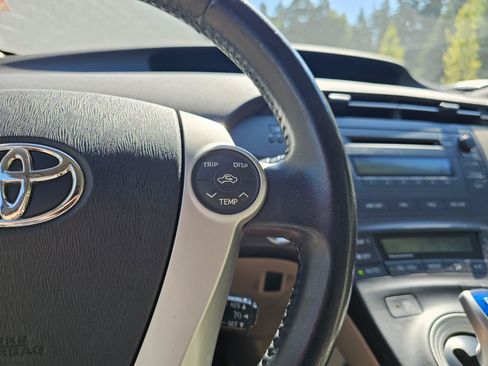 Used 2010 Toyota Prius Five FWD image 33