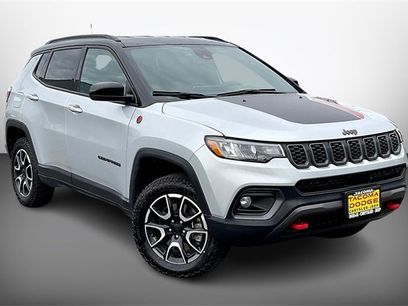 Used 2024 Jeep Compass Trailhawk