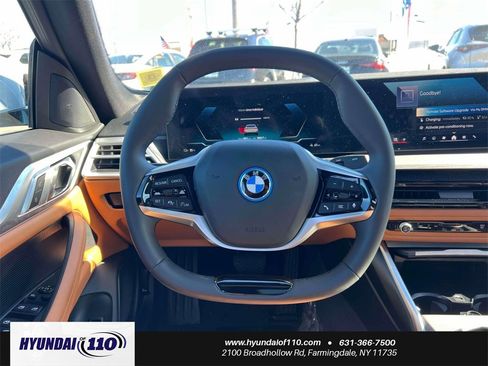 Used 2025 BMW i4 xDrive40i w/ Parking Assistance Package image 15