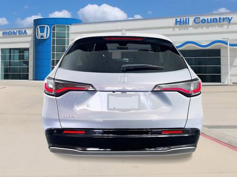 New 2026 Honda HR-V EX-L image 3