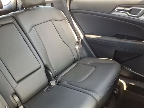 Used 2024 Kia Sportage EX image 24