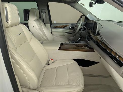 Used 2023 Cadillac Escalade Sport Platinum image 24