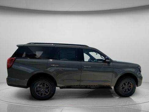 Used 2025 Ford Expedition Tremor AWD/4WD image 33