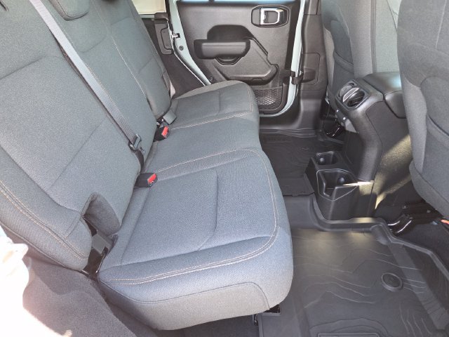 Used 2026 Jeep Wrangler Unlimited Sport AWD/4WD image 17