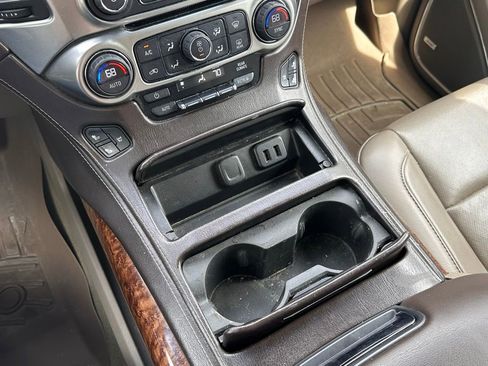 Used 2016 Chevrolet Suburban LTZ image 33