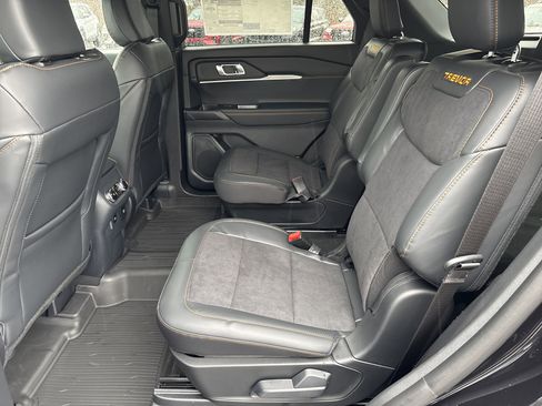 New 2026 Ford Explorer Tremor w/ Tremor Convenience Package image 18