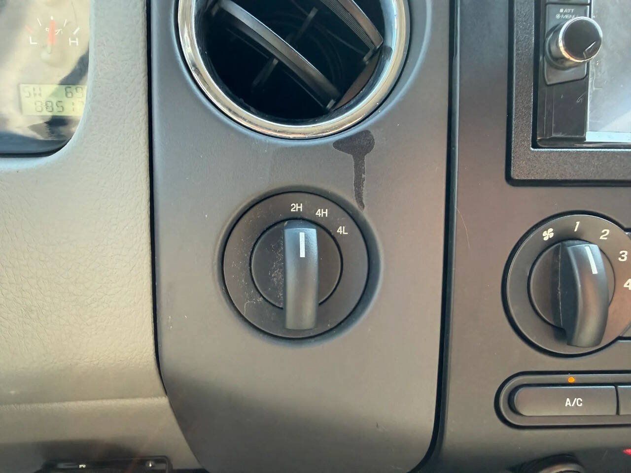 Used 2005 Ford F150 XL AWD/4WD image 13