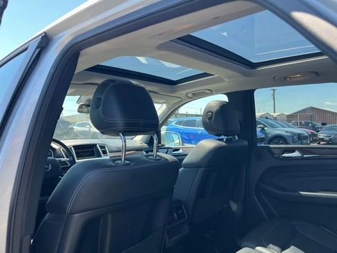 Used 2015 Mercedes-Benz ML 350 4MATIC image 9