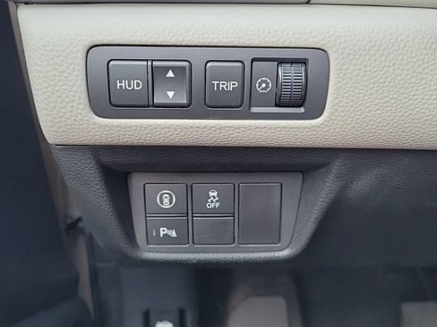 Used 2018 Honda Accord Touring image 24