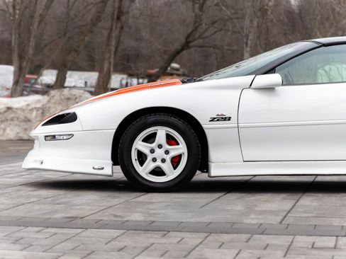 Used 1997 Chevrolet Camaro Z28 w/ Preferred Equipment Group 2 image 9