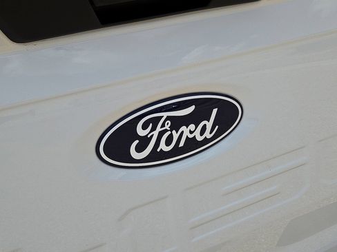 Used 2025 Ford F150 XL w/ Equipment Group 103A High AWD/4WD image 13