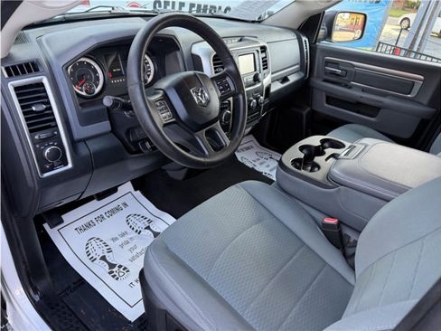 Used 2016 RAM 1500 Classic SLT image 16