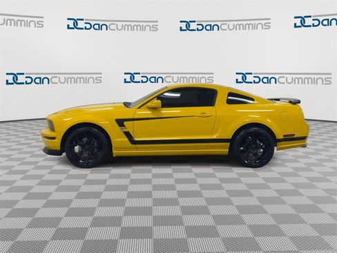 Used 2005 Ford Mustang GT image 5