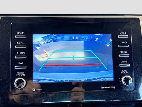 Used 2021 Toyota Camry LE FWD image 19