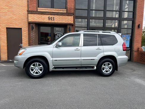 Used 2005 Lexus GX 470 AWD/4WD image 4