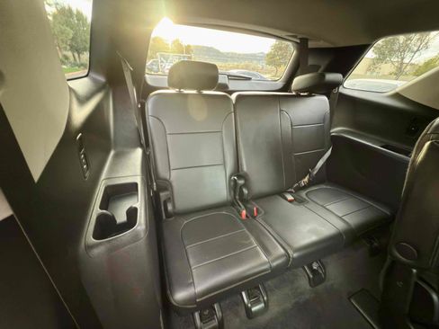 Used 2019 Chevrolet Traverse LT w/ LPO, Floor Liner Package image 75