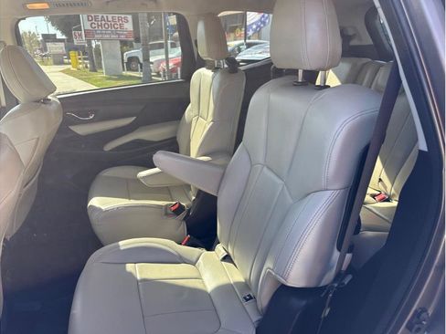 Used 2021 Subaru Ascent Premium w/ Sport Package AWD/4WD image 18