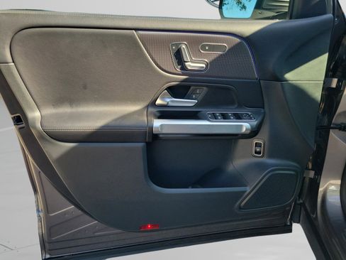 Certified 2022 Mercedes-Benz GLB 250 image 20