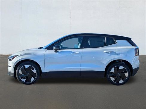 New 2026 Volvo EX30 Ultra w/ Climate Package image 3