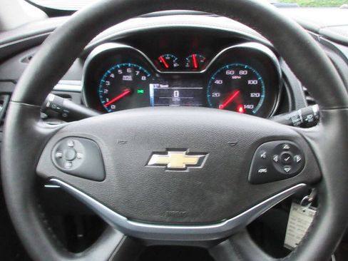 Used 2015 Chevrolet Impala LT FWD image 28