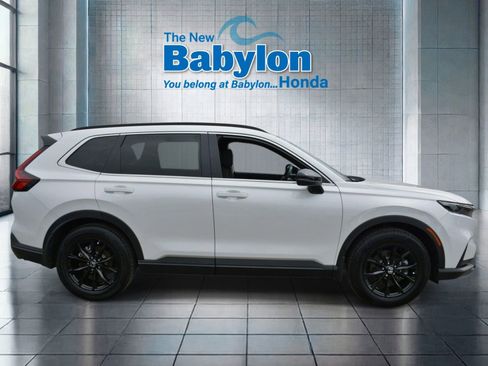 Used 2025 Honda CR-V Sport image 5