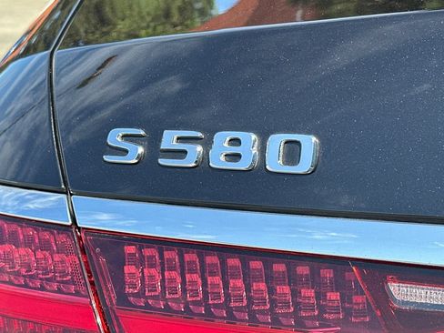 Certified 2024 Mercedes-Benz S 580 4MATIC Sedan image 40