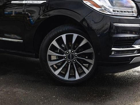 Used 2021 Lincoln Navigator L Reserve image 4