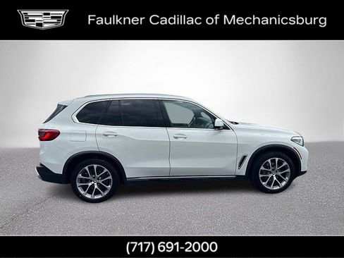 Used 2020 BMW X5 xDrive40i w/ Convenience Package AWD/4WD image 3