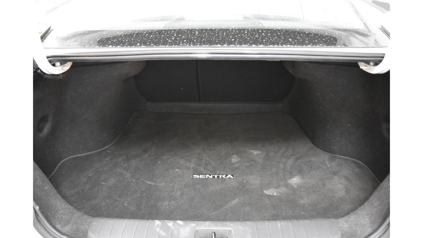 Used 2024 Nissan Sentra SV FWD image 30
