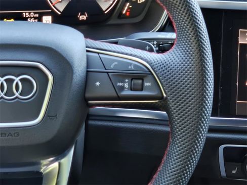 Used 2025 Audi Q3 2.0T Premium Plus image 16