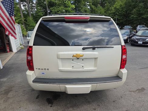 Used 2013 Chevrolet Tahoe LTZ AWD/4WD image 6