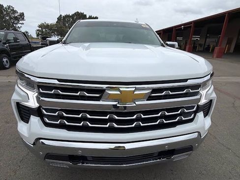 Used 2023 Chevrolet Silverado 1500 LTZ w/ LTZ Convenience Package II AWD/4WD image 2