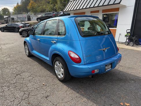 Used 2008 Chrysler PT Cruiser Base 4dr Wagon image 3