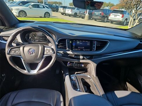 Used 2024 Buick Enclave Premium image 19
