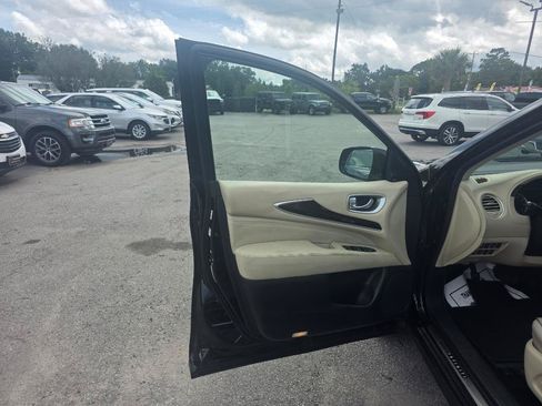 Used 2020 INFINITI QX60 Luxe w/ Sensory Package FWD image 6