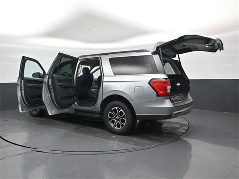 Used 2024 Ford Expedition Max XLT image 49