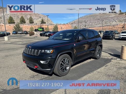 Used 2018 Jeep Grand Cherokee Trailhawk image 1