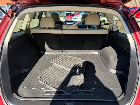 Used 2011 Subaru Outback 2.5i Limited w/ PWR Moonroof Pkg image 28