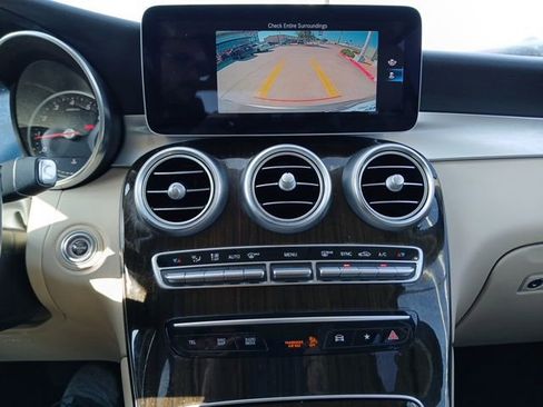 Used 2020 Mercedes-Benz GLC 300 image 23