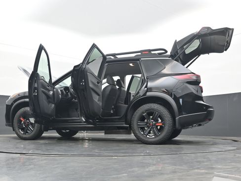 New 2026 Nissan Rogue SV w/ Rock Creek Premium Package image 41