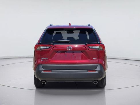 Used 2025 Toyota RAV4 XLE w/ Convenience Package FWD image 6